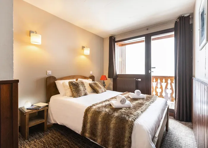 Chalet Val 2400